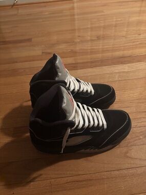 Jordan 5 metallic Sneakers